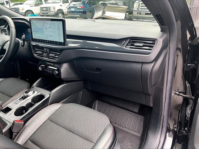 Used 2025 Black Metallic Ford ST-Line Select image 17