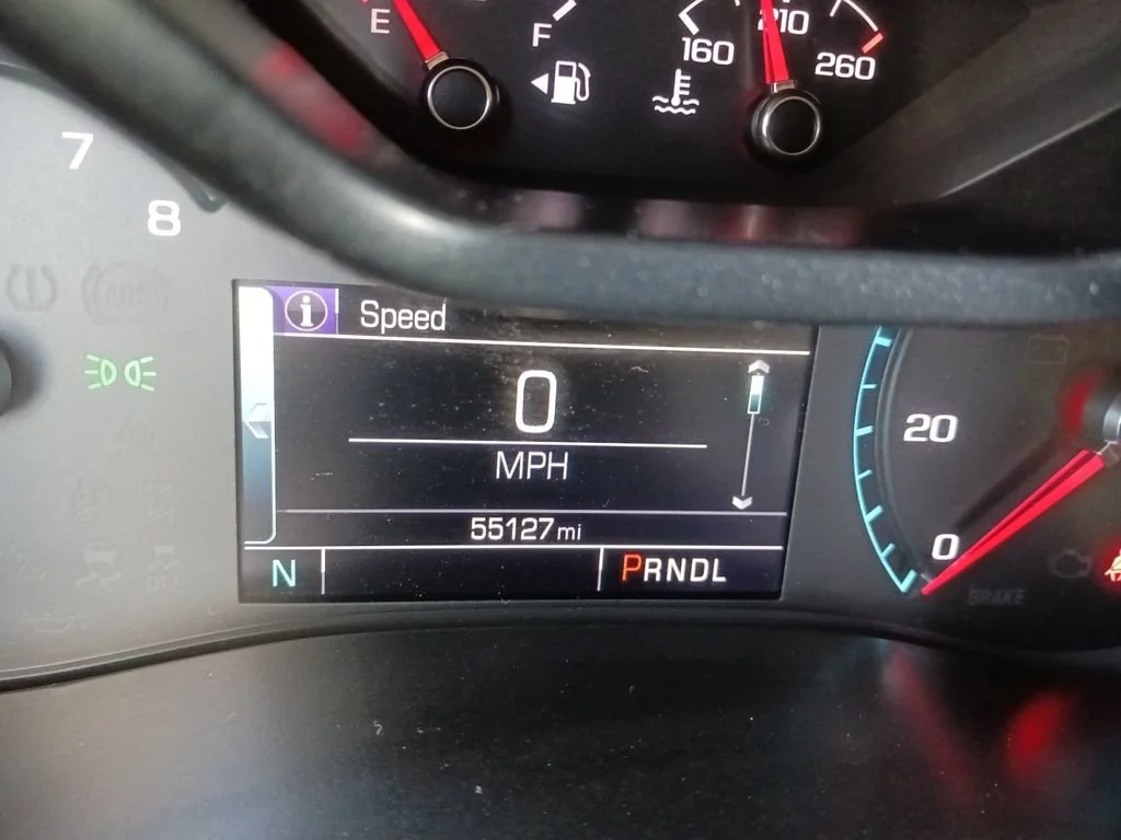 Used 2018 SILVER ICE METALLIC Chevrolet 4WD LT image 19