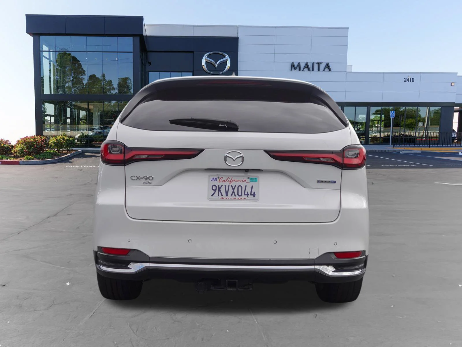 Certified Used 2024 Rhodium White Premium Mazda Premium Plus image 5