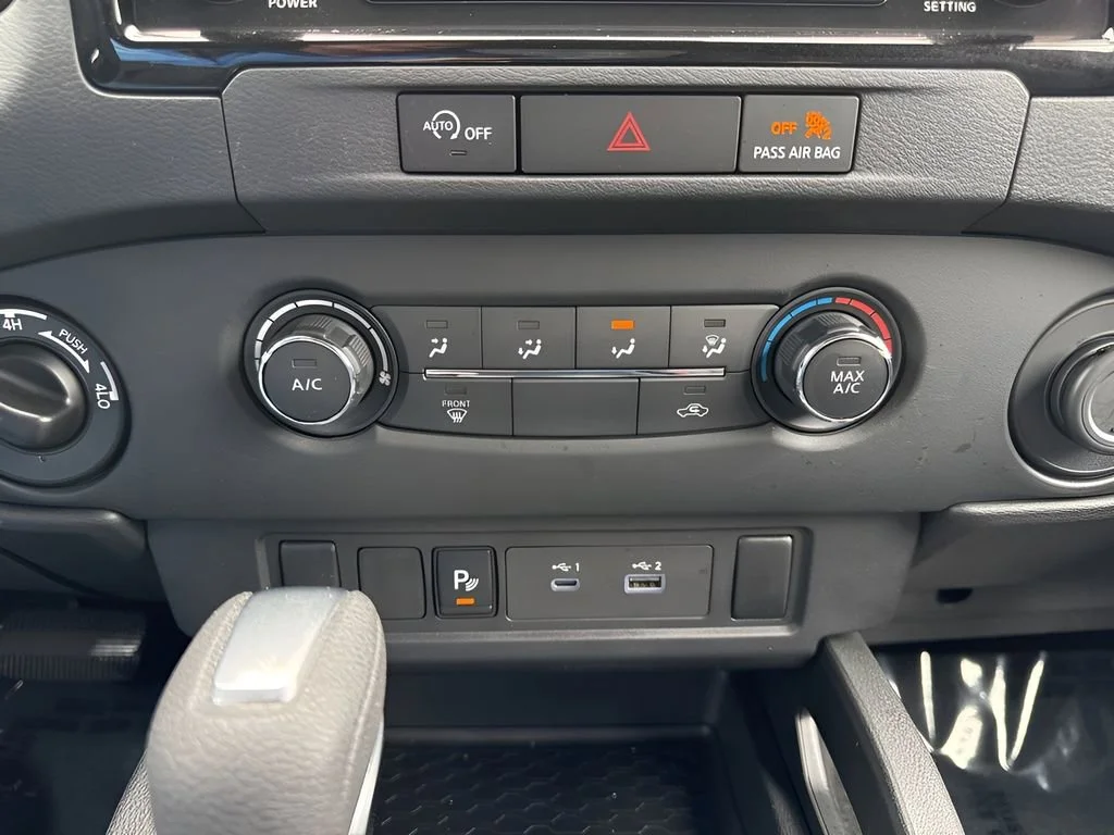 Used 2024 White Nissan S image 18