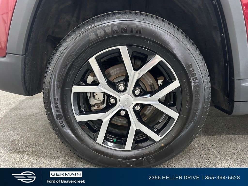 Used 2024 Velvet Jeep Limited image 10