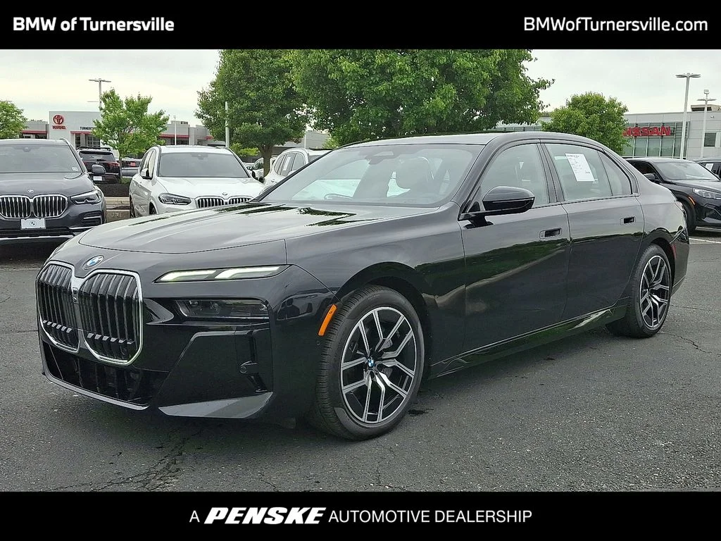 2026 BMW 7 Series 740i xDrive Sedan's photo