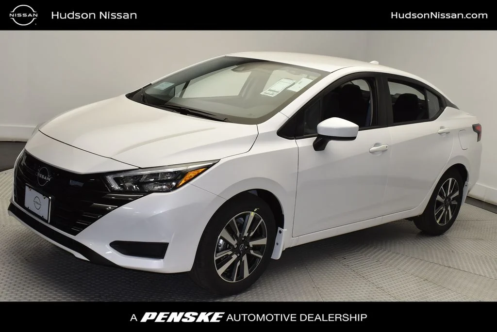 2025 Nissan Versa 1.6 SV CVT's photo