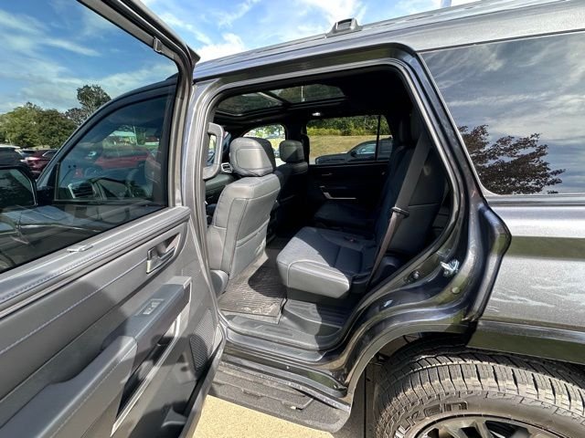 2025 Toyota Sequoia Platinum - Photo 19