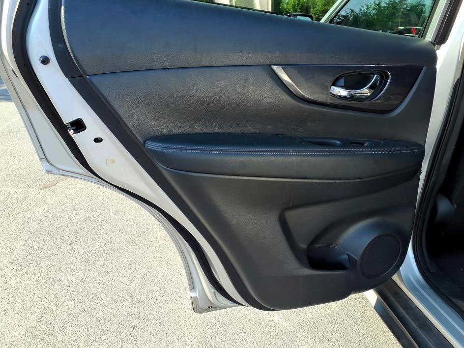 Used 2017 Brilliant Silver Nissan SV image 12
