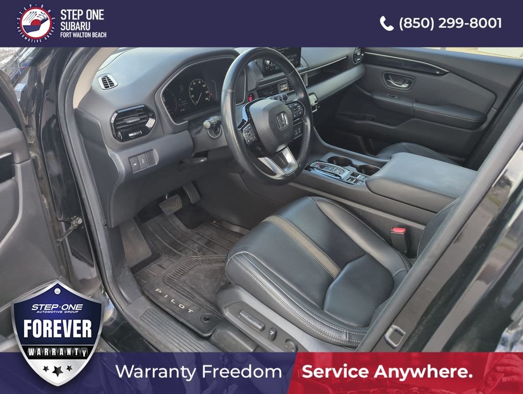 Used 2025 Black Honda EX-L image 11