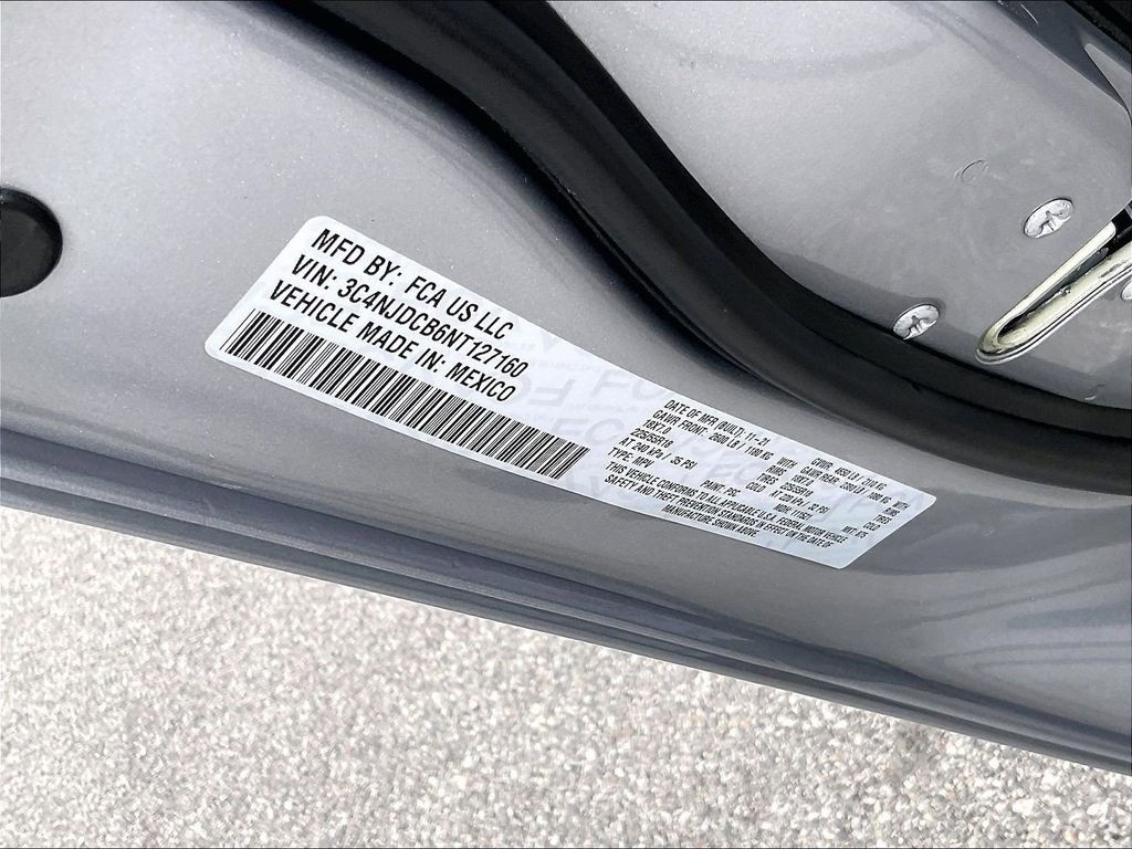 Used 2022 Silver Jeep Limited image 33