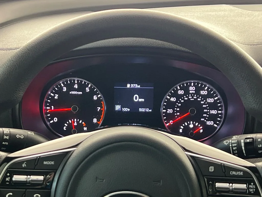 Used 2020 Red Kia LX image 17