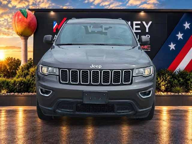 Used 2021 Gray Jeep Laredo E image 8