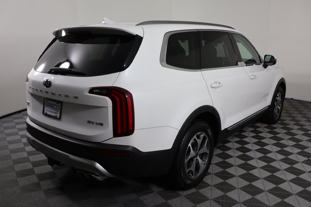 Used 2020 Snow White Pearl Kia EX image 8