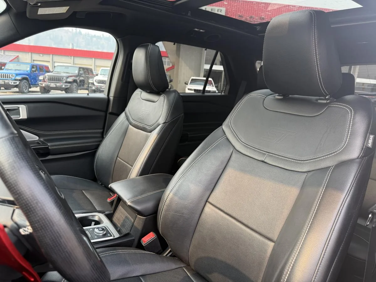 Used 2021 White Ford St Awd image 16