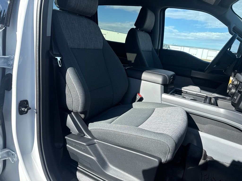 New 2026 White Ford XLT image 37