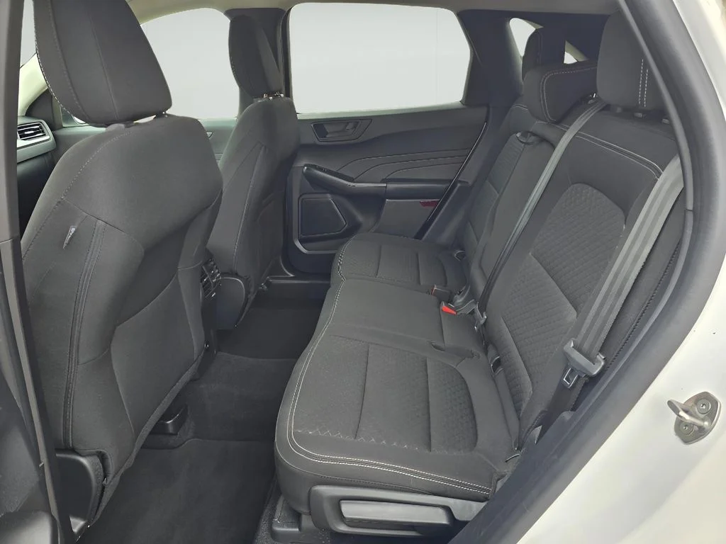 Used 2024 Oxford White Ford Active image 25