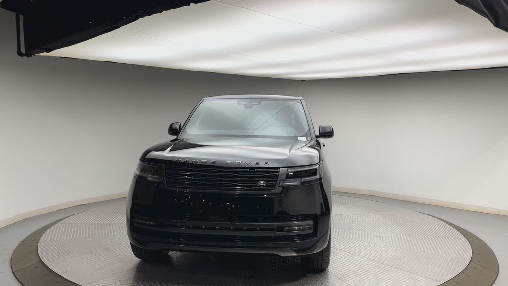New 2026 Santorini Black Land Rover SE image 7
