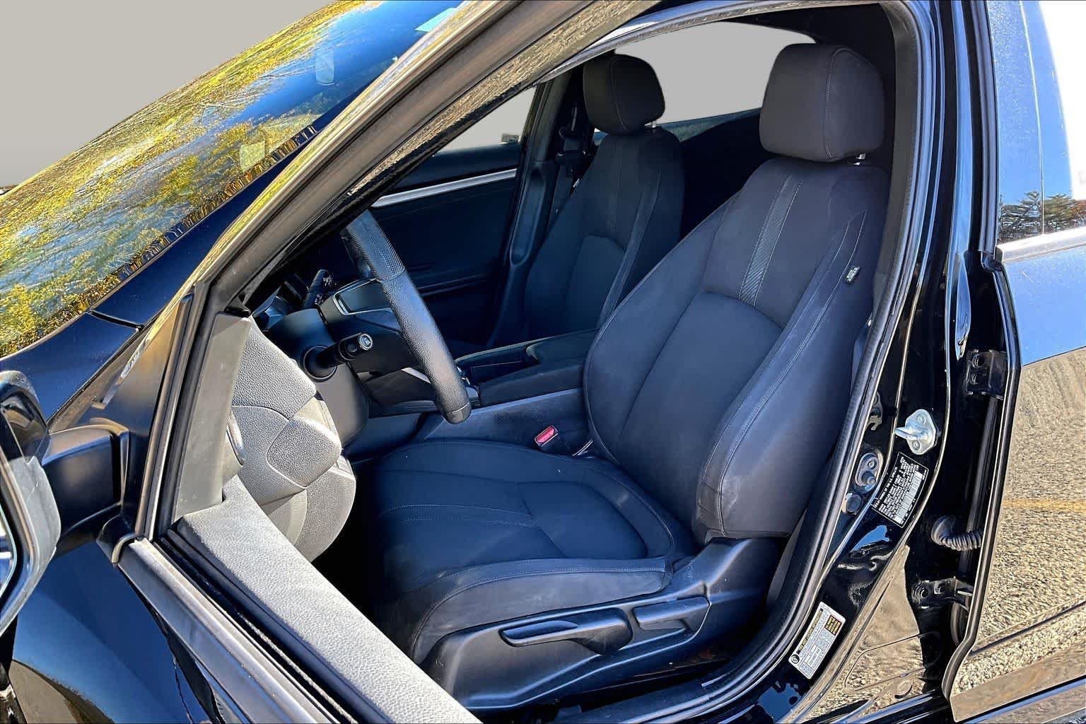 Used 2018 Crystal Black Pearl Honda EX image 9