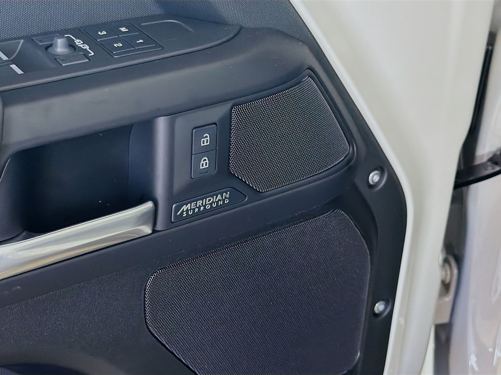 New 2026 Borasco Grey Land Rover X-Dynamic SE image 22