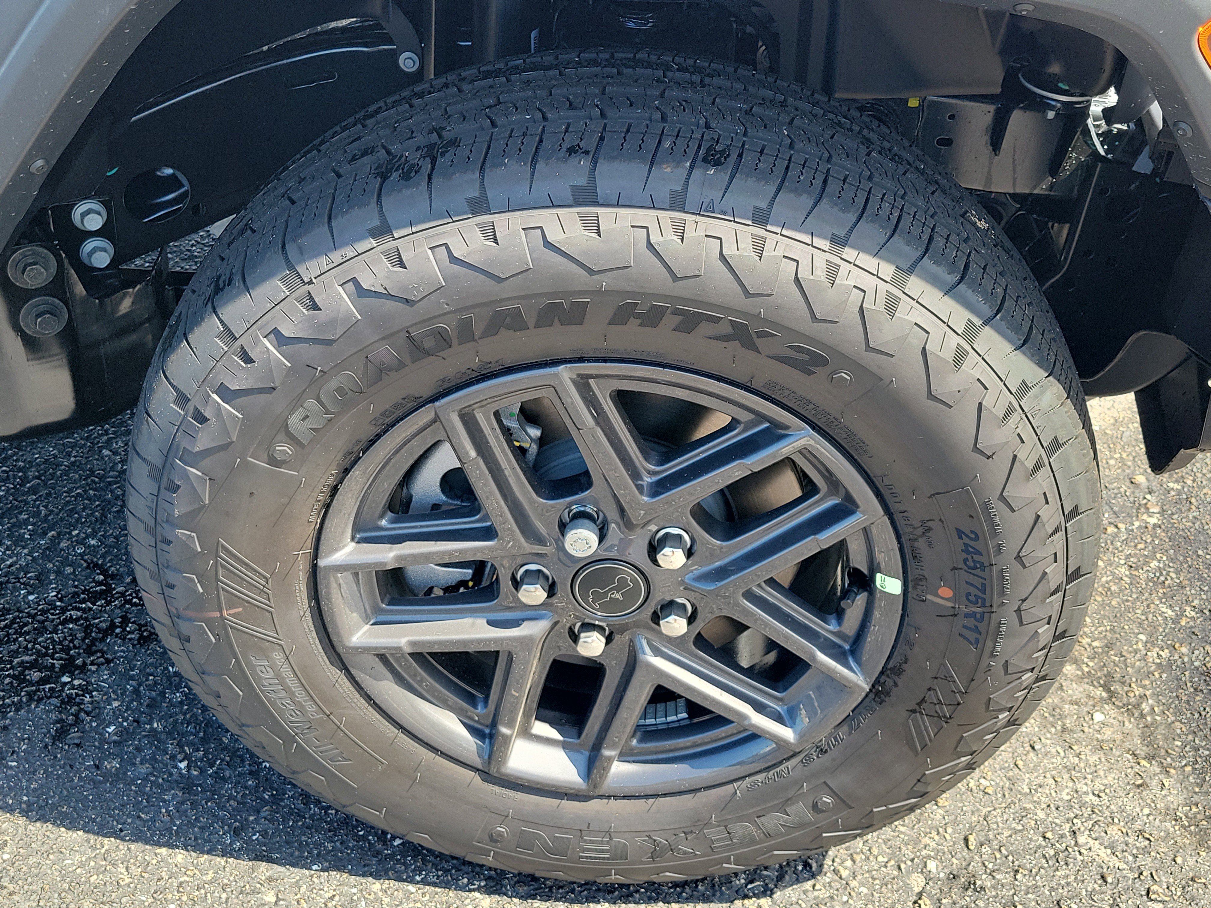 New 2026 Bright White Clear-Coat Exterior Paint Jeep Sport S image 8