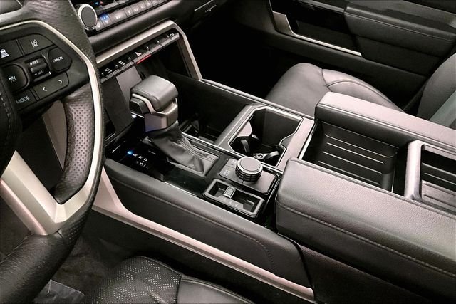 2025 Toyota Tundra Limited - Photo 18