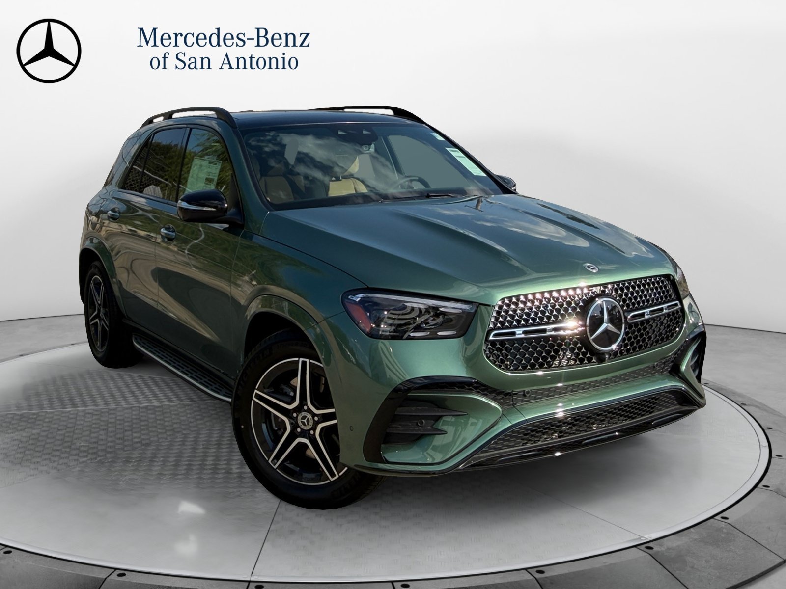 New 2026 MANUFAKTUR Ireland Mid Green Metallic Mercedes-Benz GLE 350 image 1