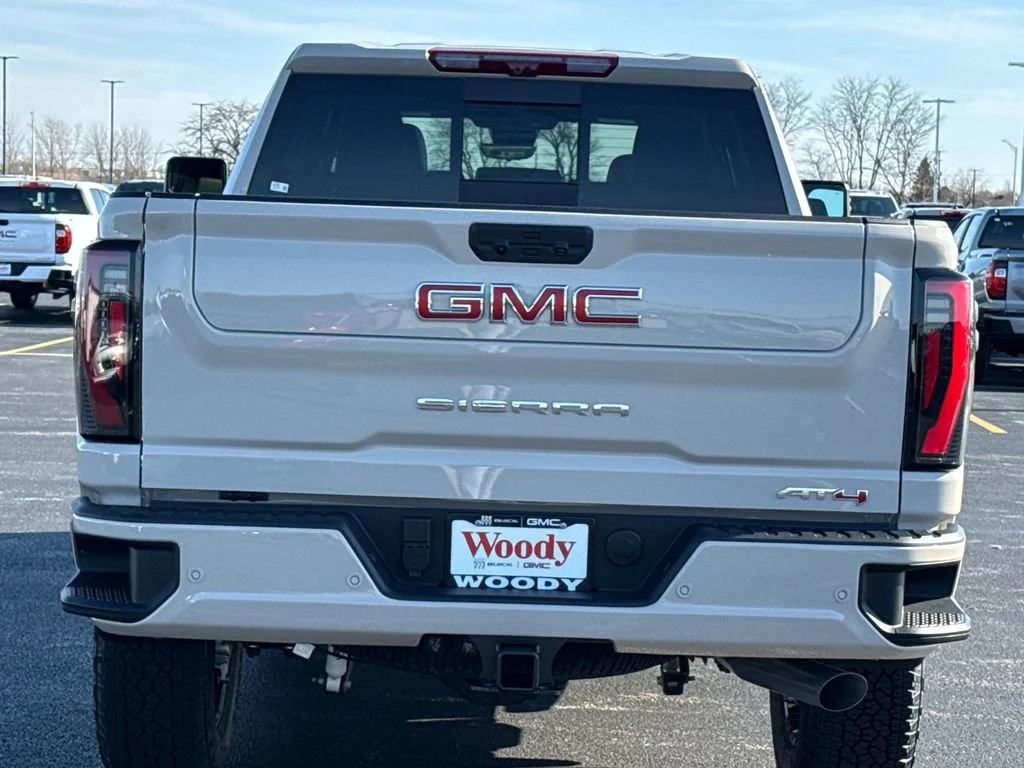 2026 GMC Sierra 2500HD AT4 - Photo 8