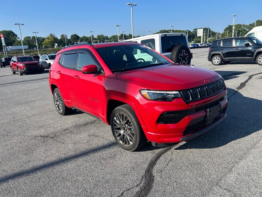 Used 2022 Red Jeep Limited image 4