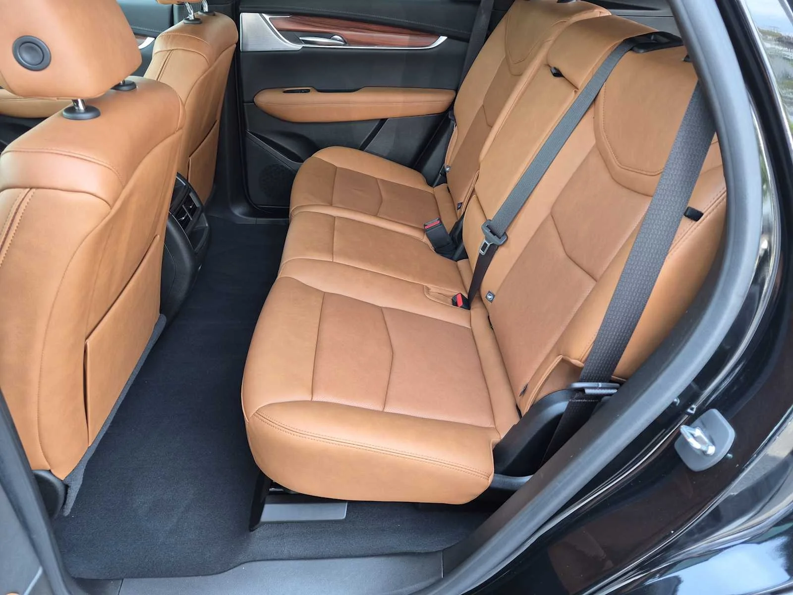 Used 2023 STELLAR BLACK METALLIC Cadillac AWD Premium Luxury image 24
