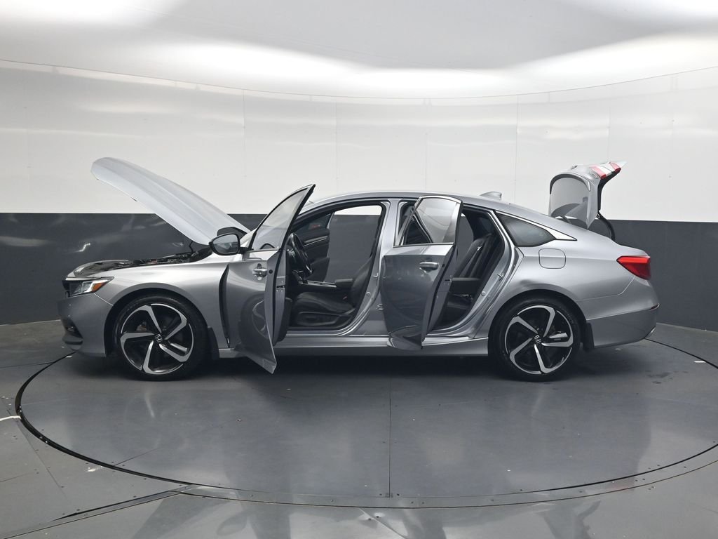 Used 2020  Honda Sport image 40