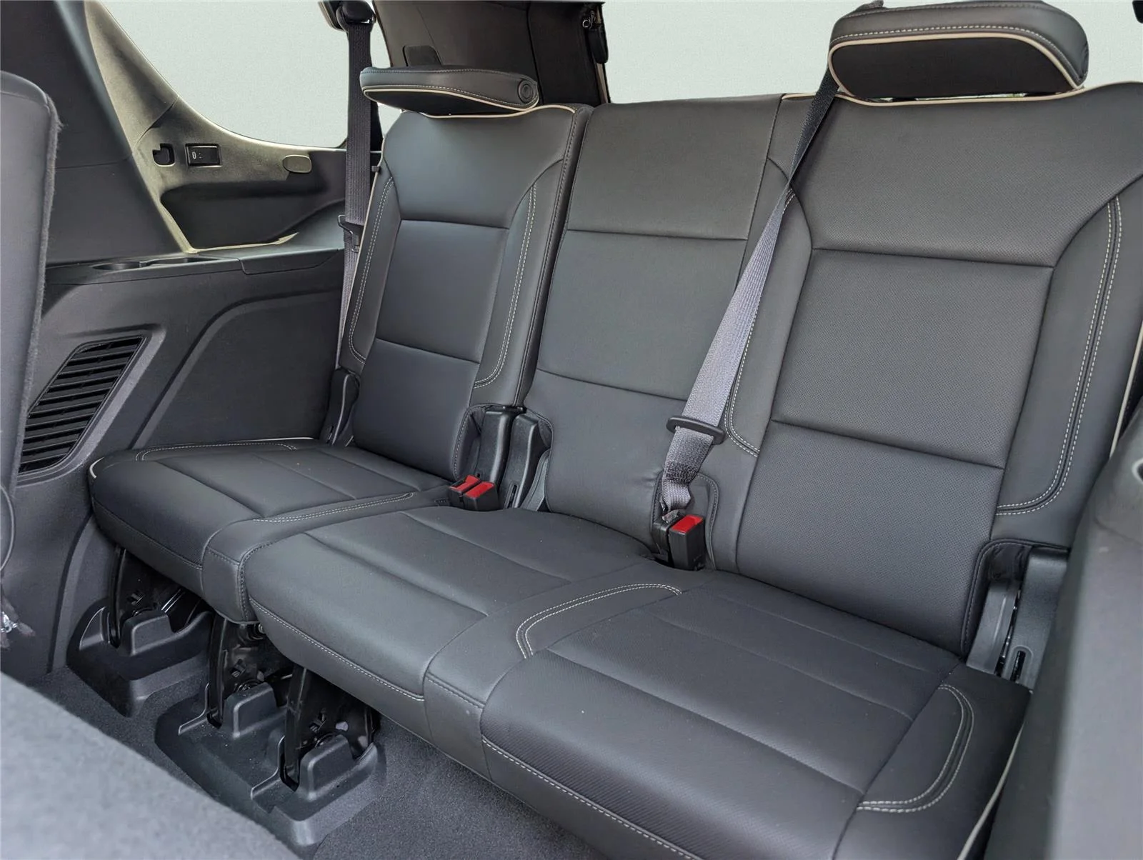Used 2022 Summit White GMC SLT image 34