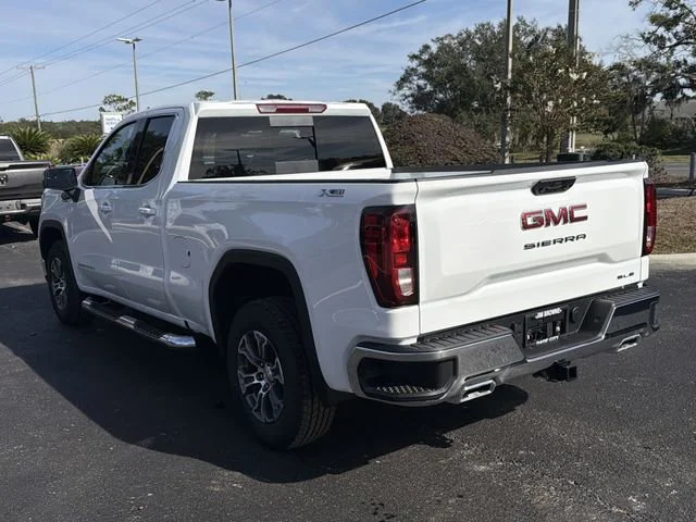 New 2026 Summit White GMC SLE image 7