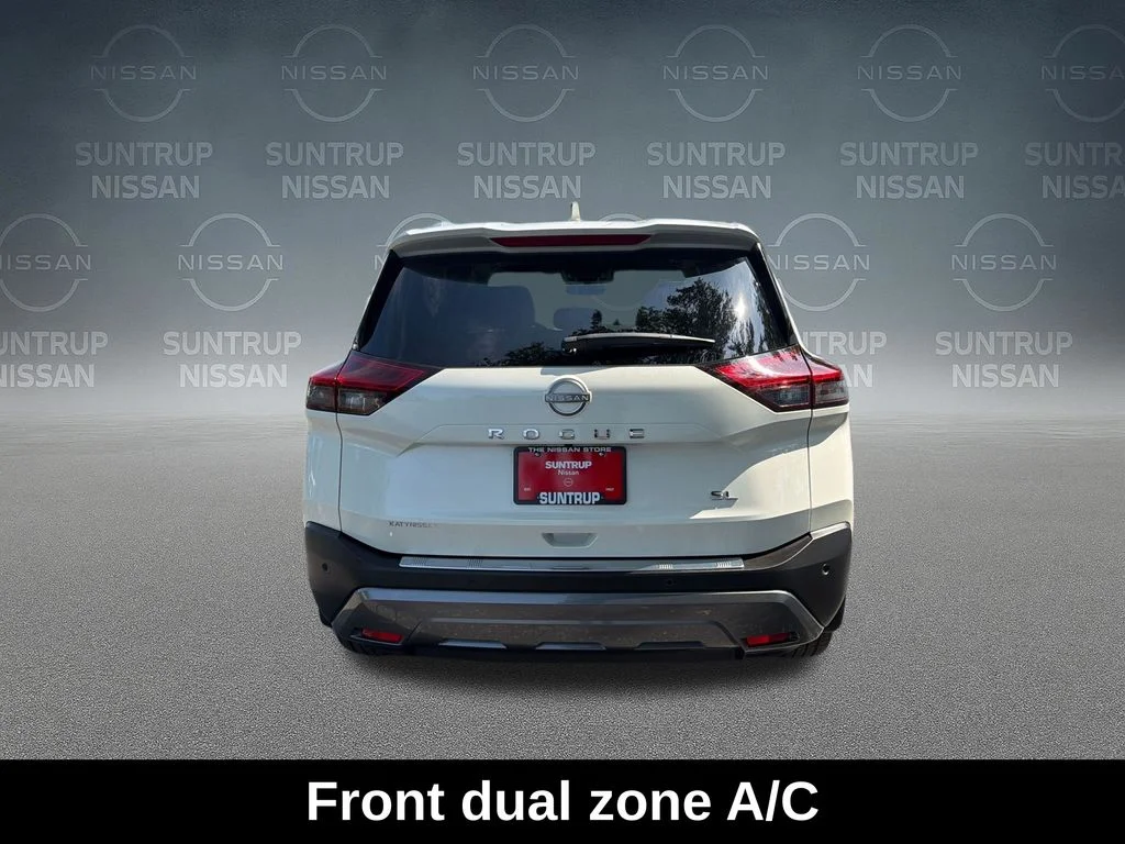 Used 2023 White Nissan SL image 10