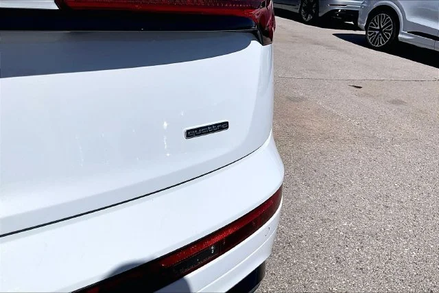 Used 2023 White Audi 45 S line Premium image 32