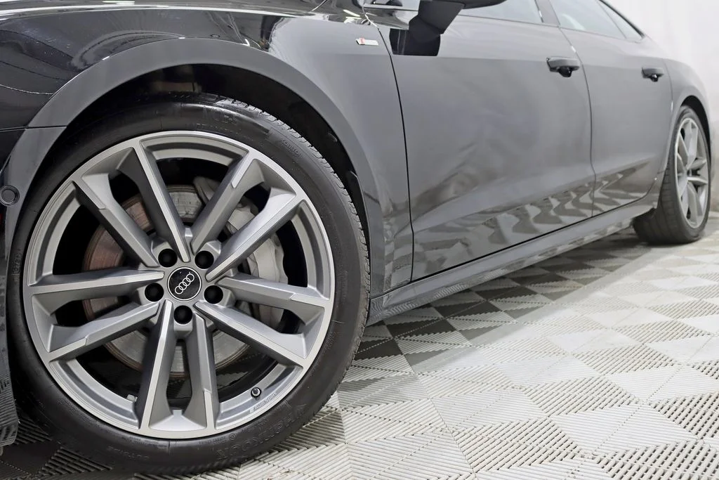 Used 2022 Black Audi 55 Prestige image 5