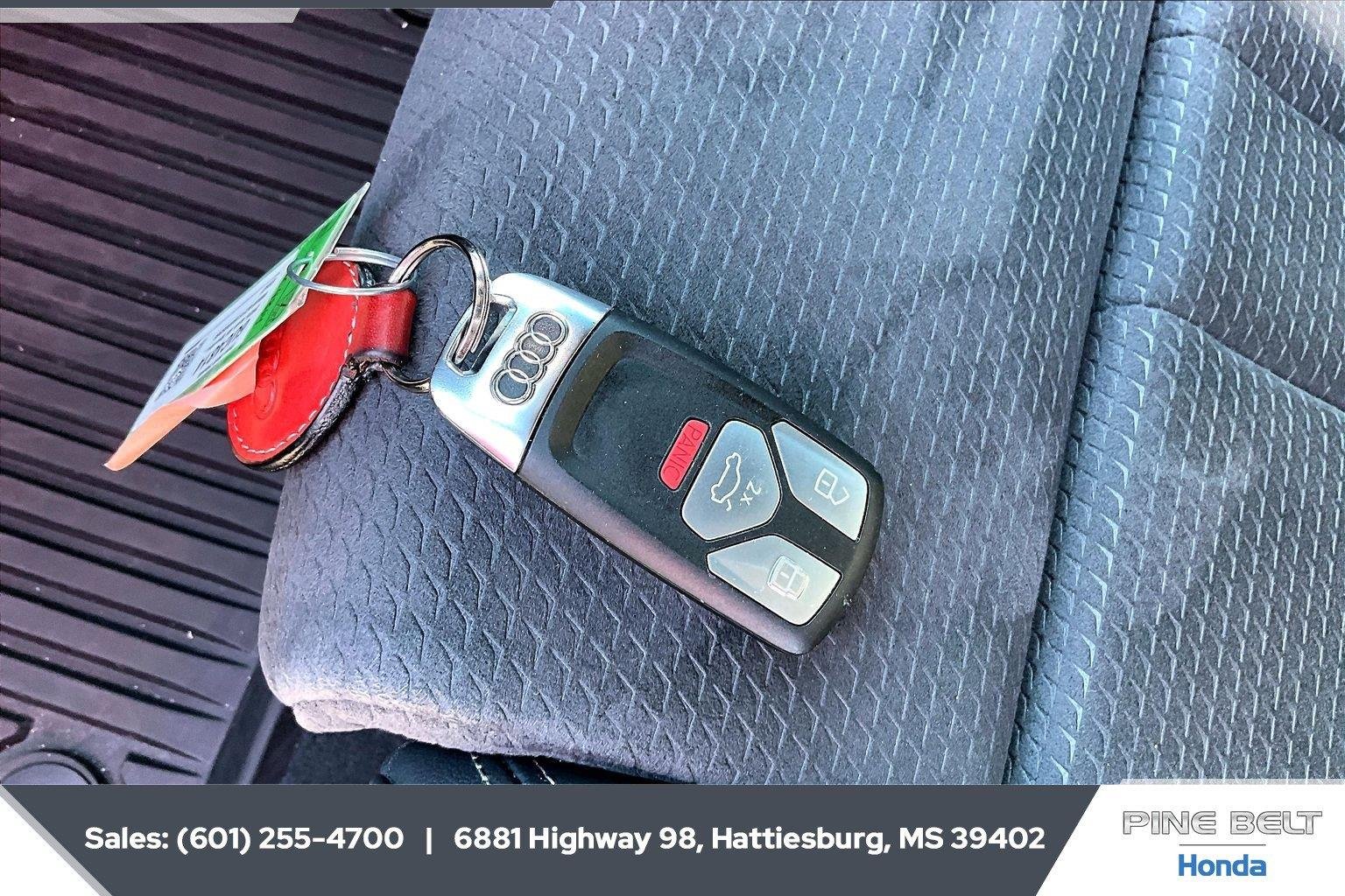 Used 2025 Daytona Gray Pearl Effect Audi S line Premium Plus image 9