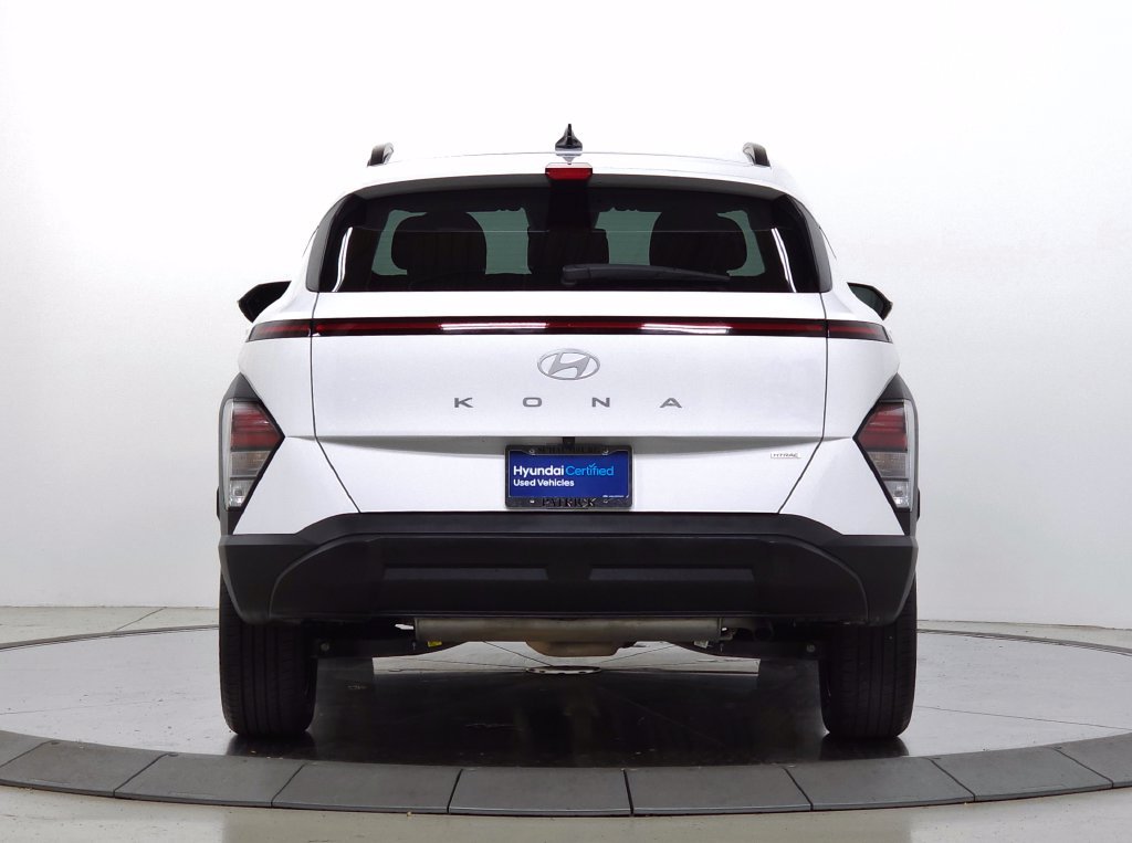 Certified Used 2025 Atlas White Hyundai SEL image 7