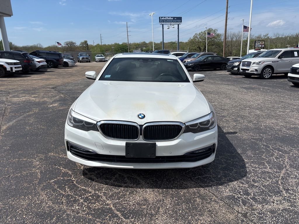 Used 2018 BMW 5 Series 530e with VIN WBAJB1C51JB374650 for sale in Topeka, KS