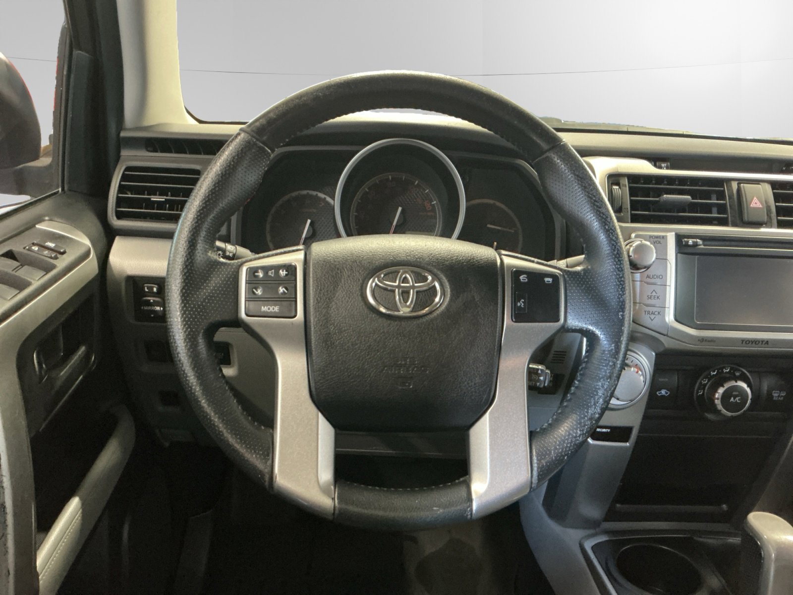Used 2012 Gray Toyota SR5 image 12