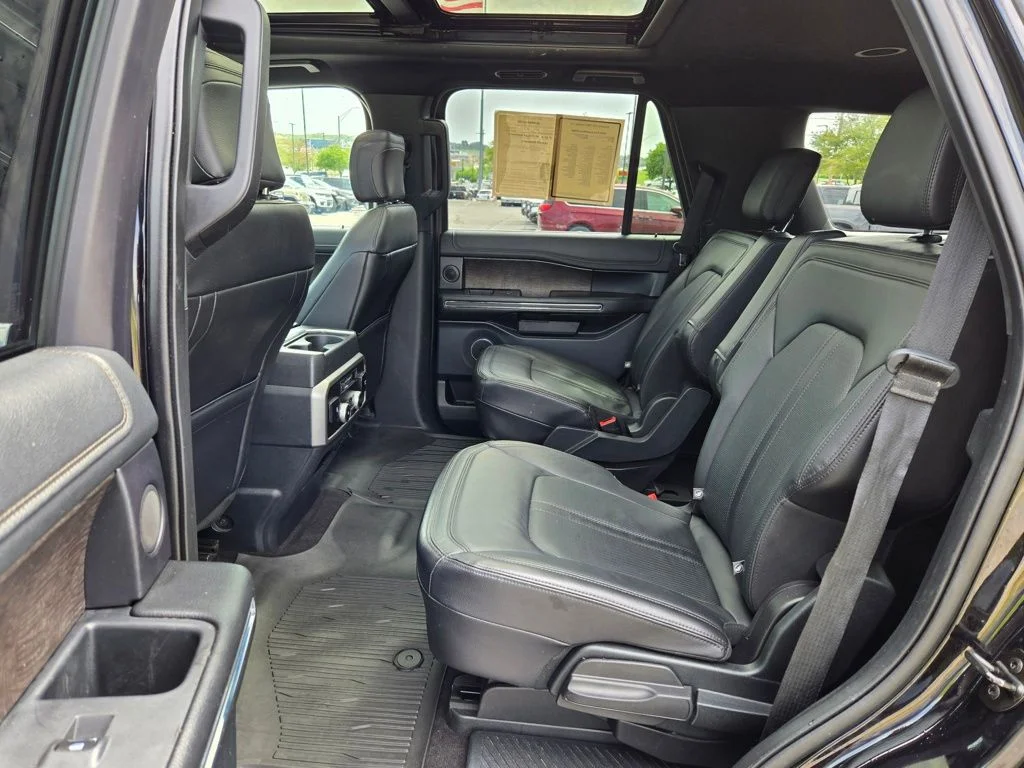 Used 2020 Black Ford Limited image 28
