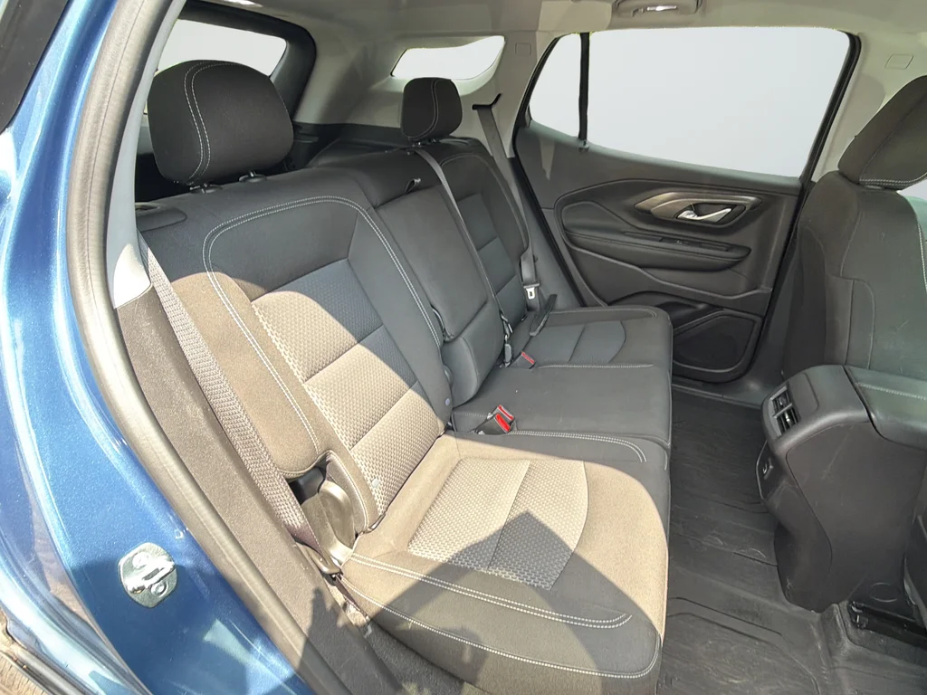 Used 2024 Blue GMC SLE image 29