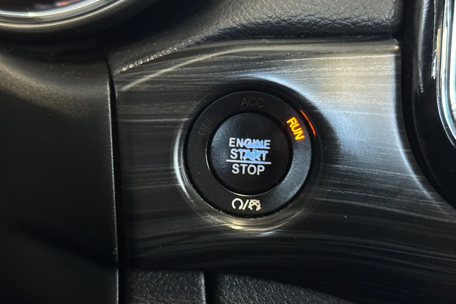 Used 2020 WHITE Jeep Altitude image 22