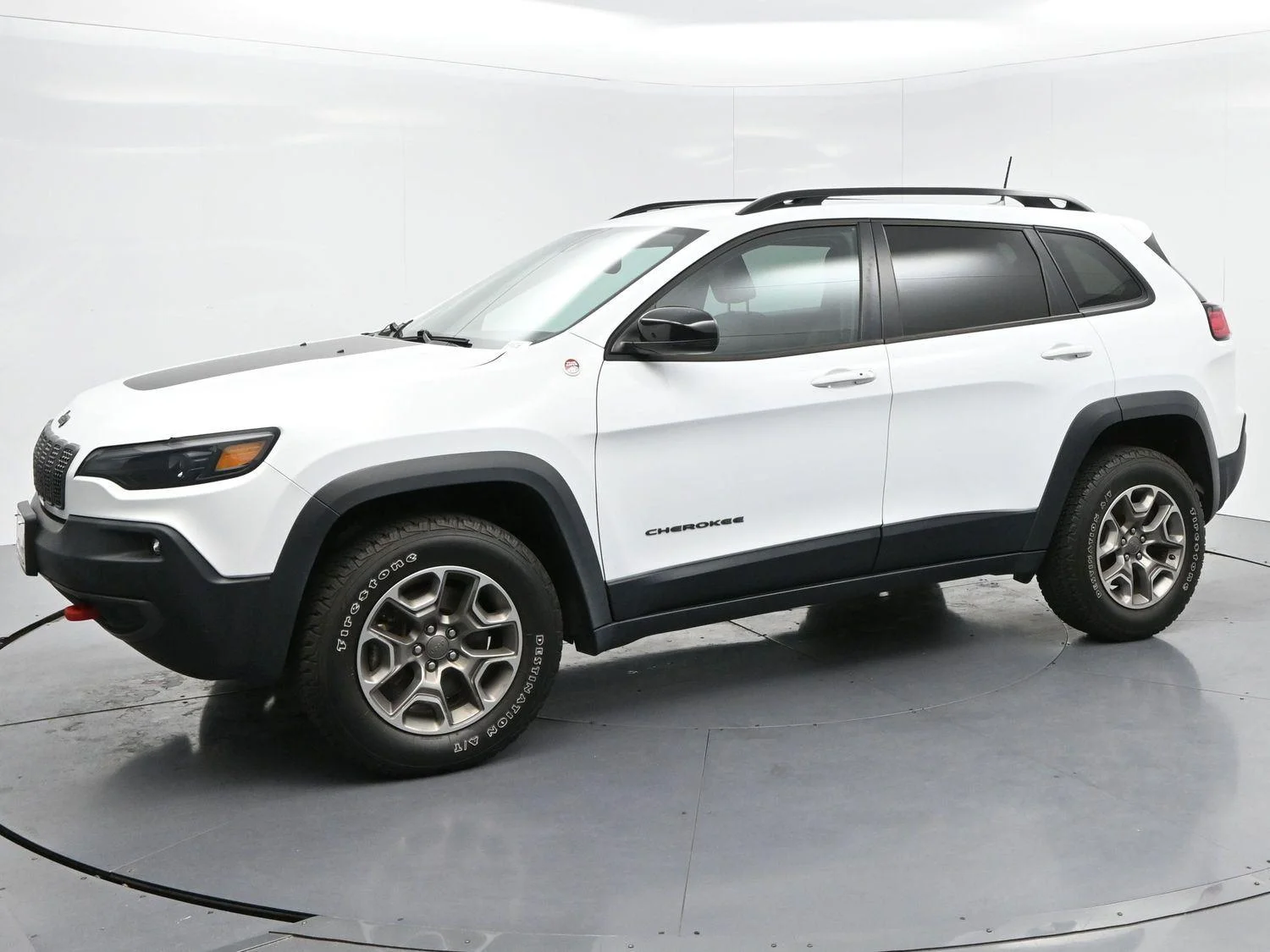 Used 2022 Bright White Clearcoat Jeep Trailhawk image 3