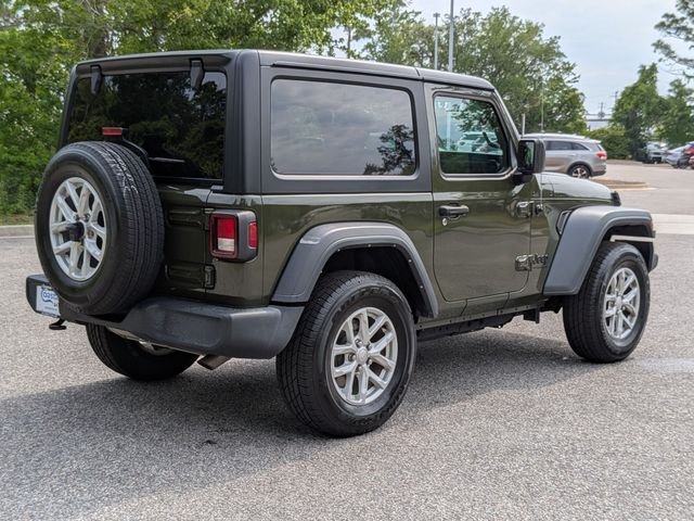 Used 2023 Green Jeep Sport S image 5