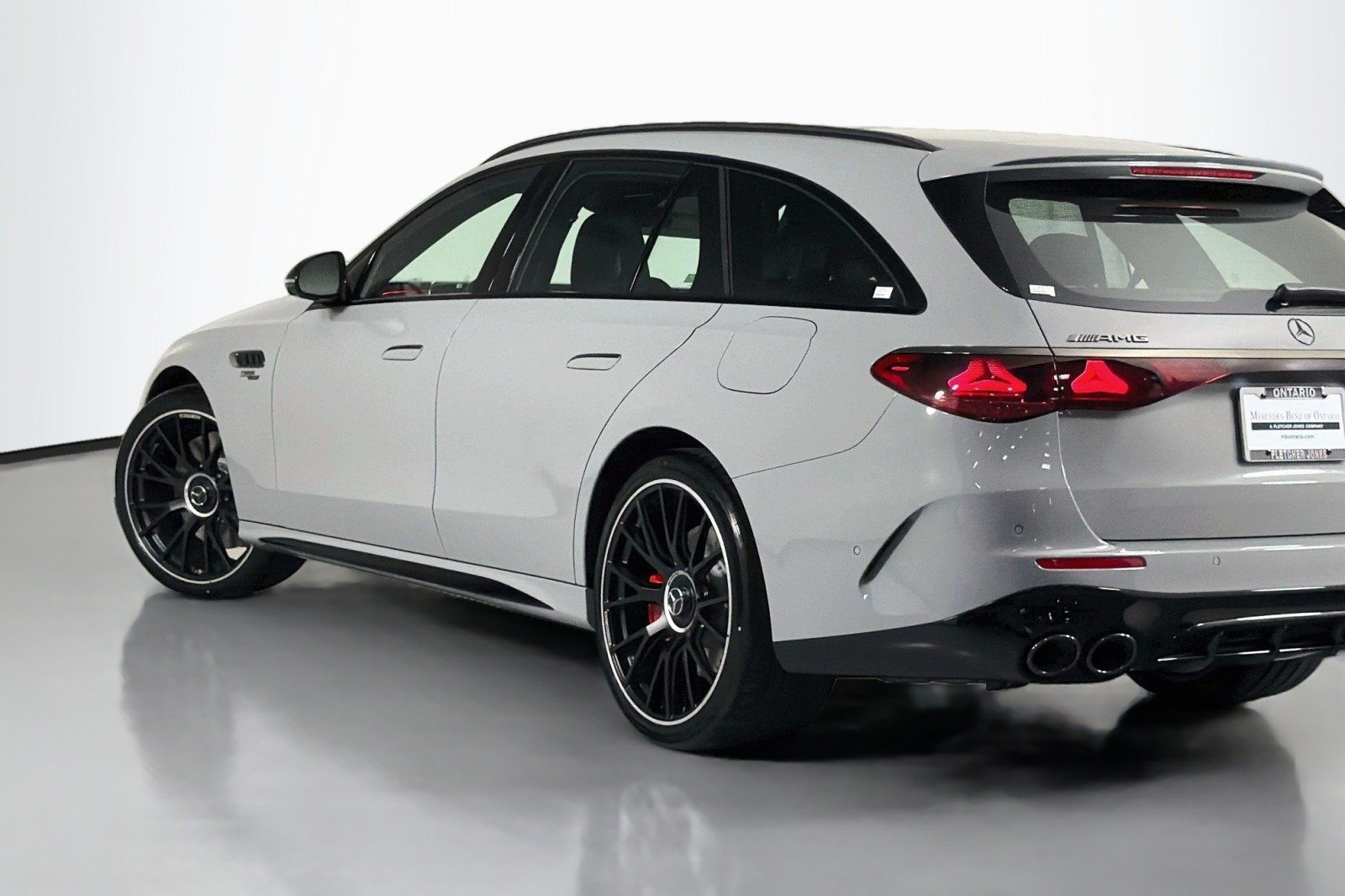 New 2027 MANUFAKTUR Alpine Grey Mercedes-Benz AMG® E 53 Hybrid Wagon image 14