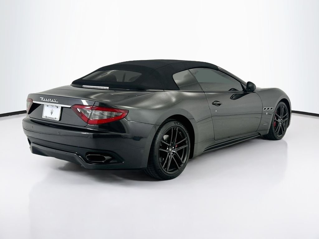 Used 2017 Grigio Granito Metallic Maserati Sport image 13