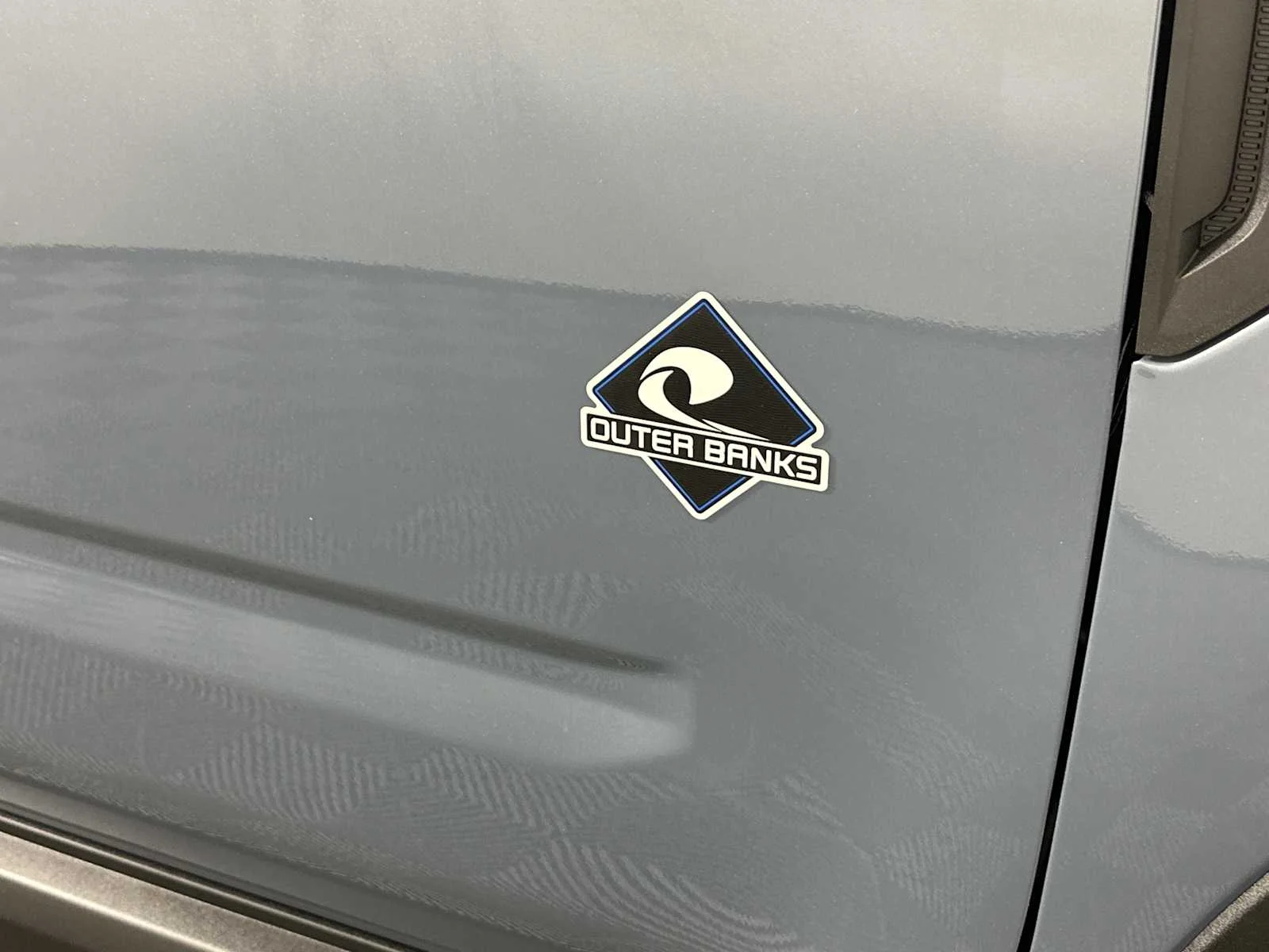 New 2026 Azure Gray Metallic Tri-Coat Ford Outer Banks image 15