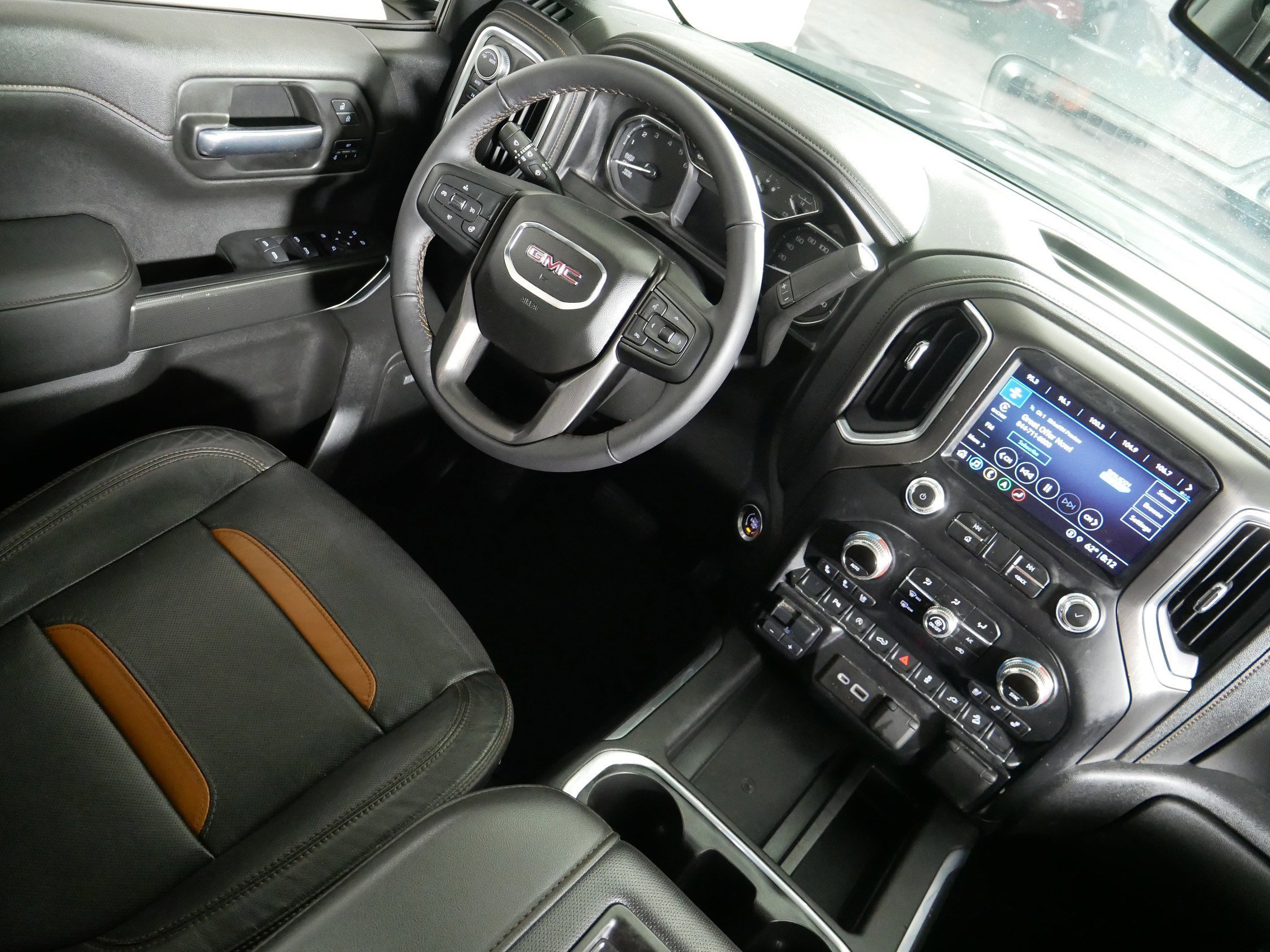 Used 2021 Black GMC AT4 image 9