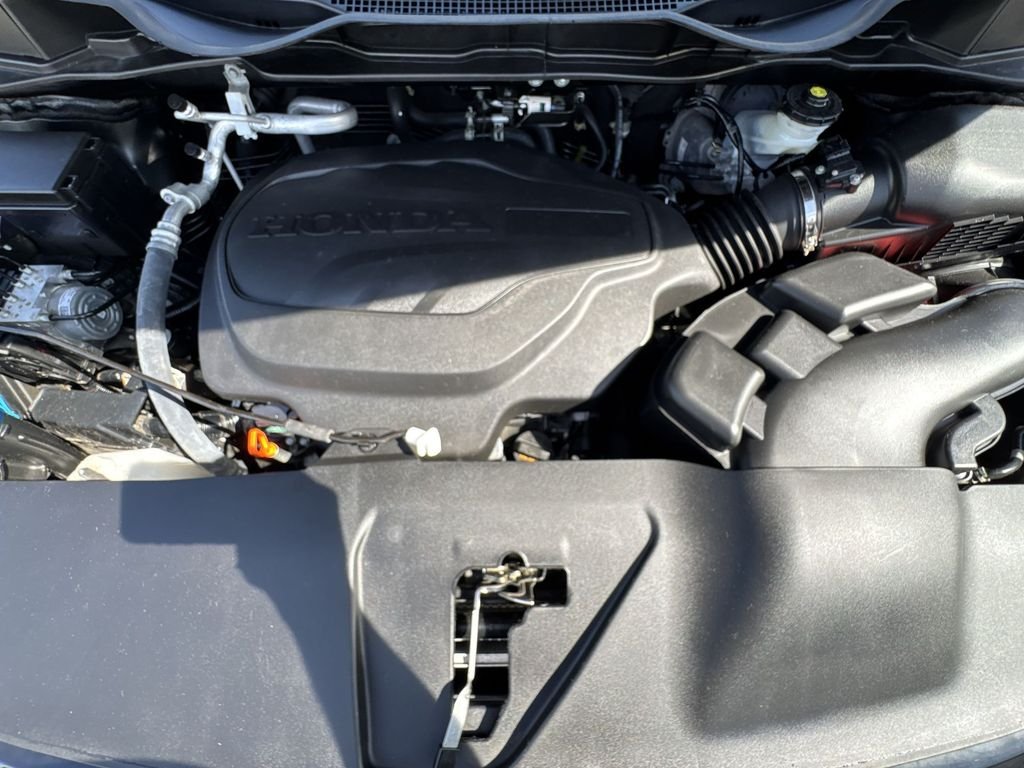 Used 2024  Honda Sport image 18