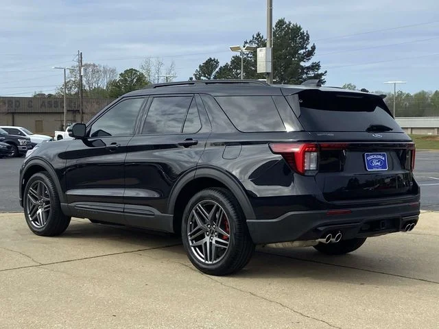 New 2026 Agate Black Metallic Ford ST image 4