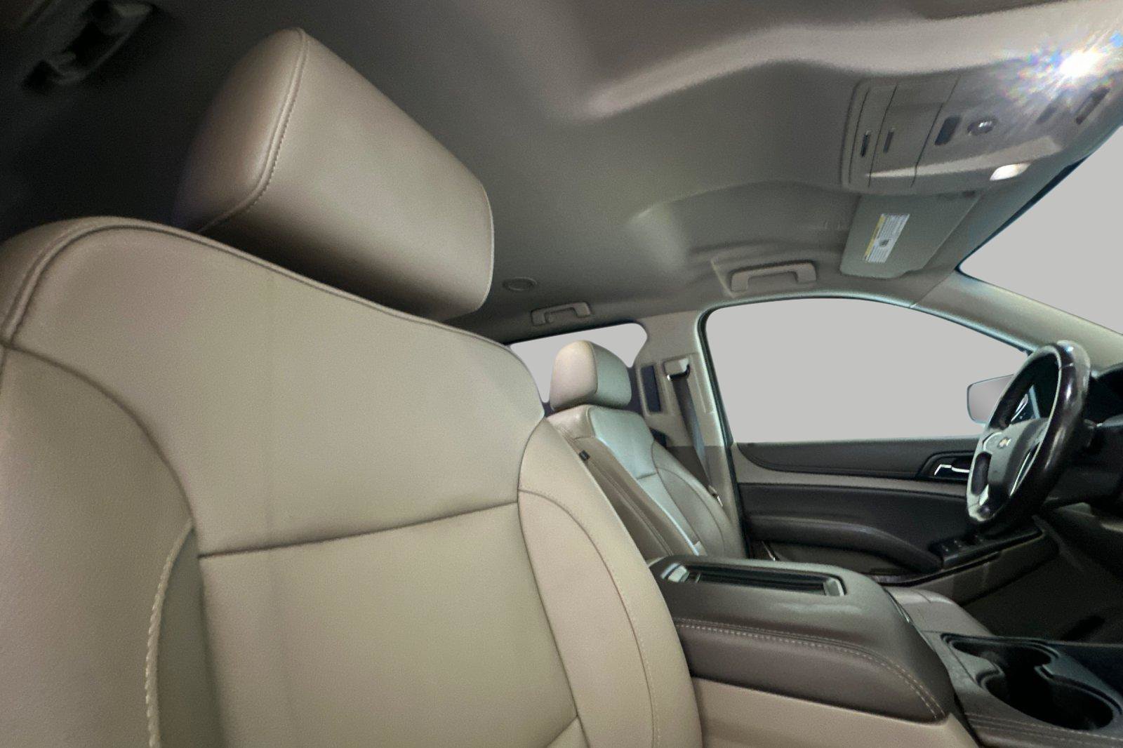 Used 2019 Gray Chevrolet LT image 18