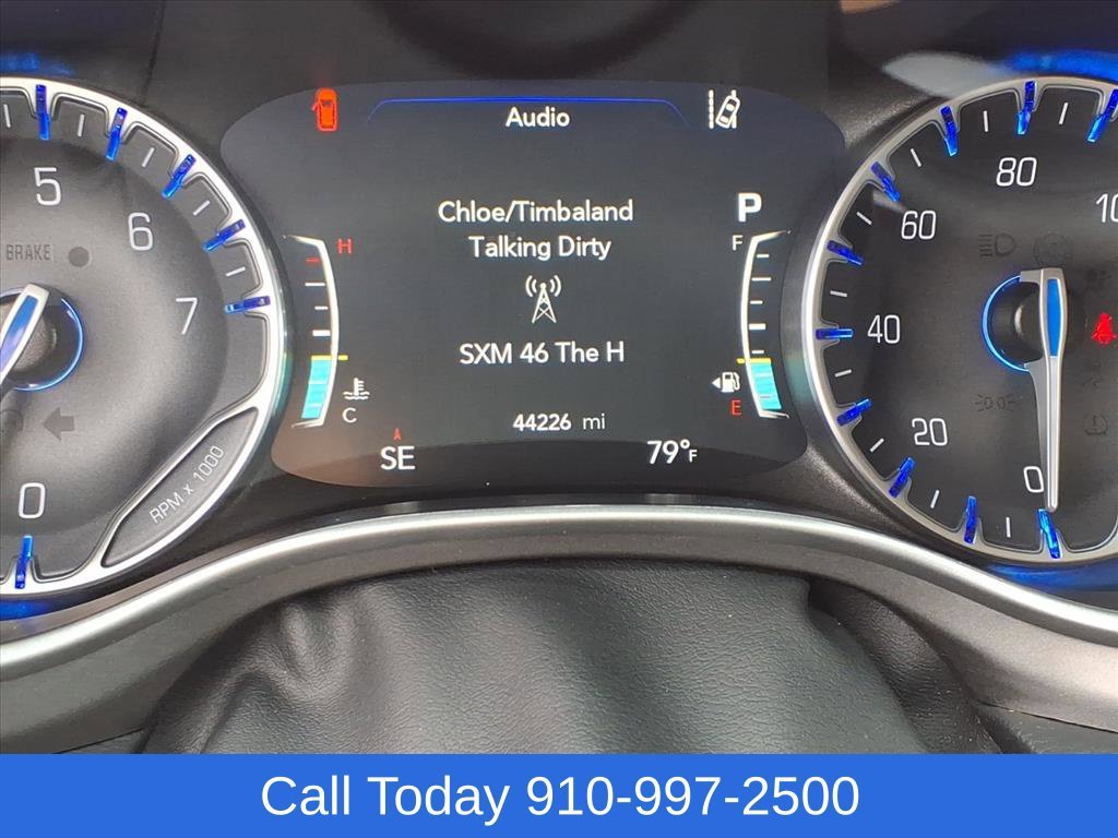 Used 2024 White Chrysler Touring L image 30