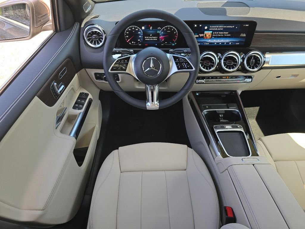 New 2026 Mountain Grey Metallic Mercedes-Benz GLB 250 image 25